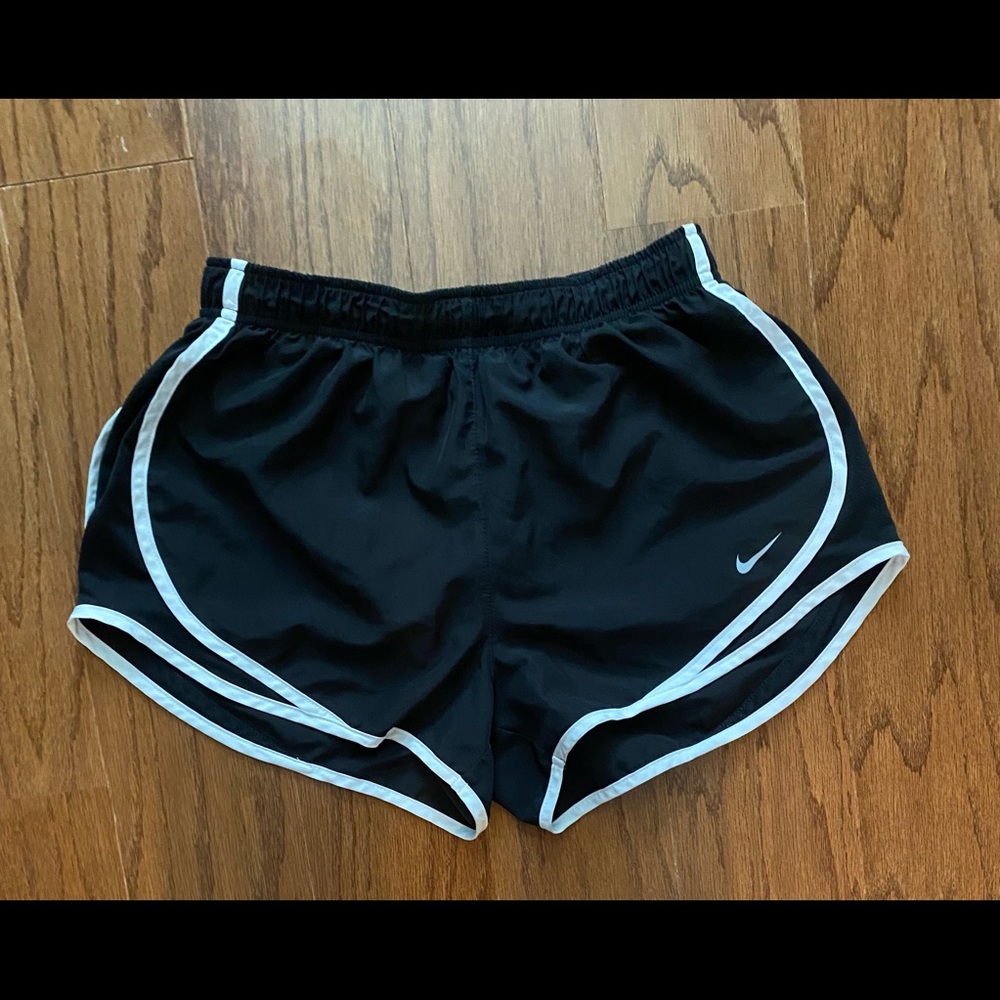 Women’s Nike Tempo Shorts